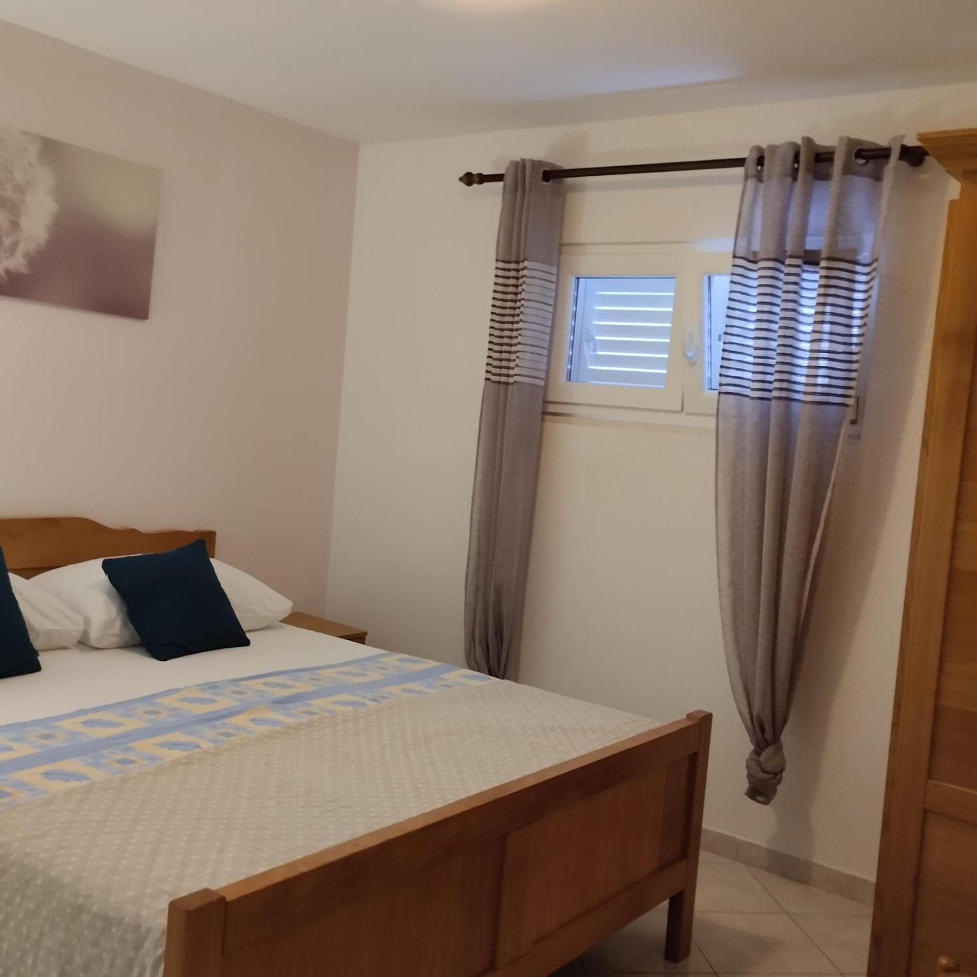 Apartmani Gero Lopar Luaran gambar